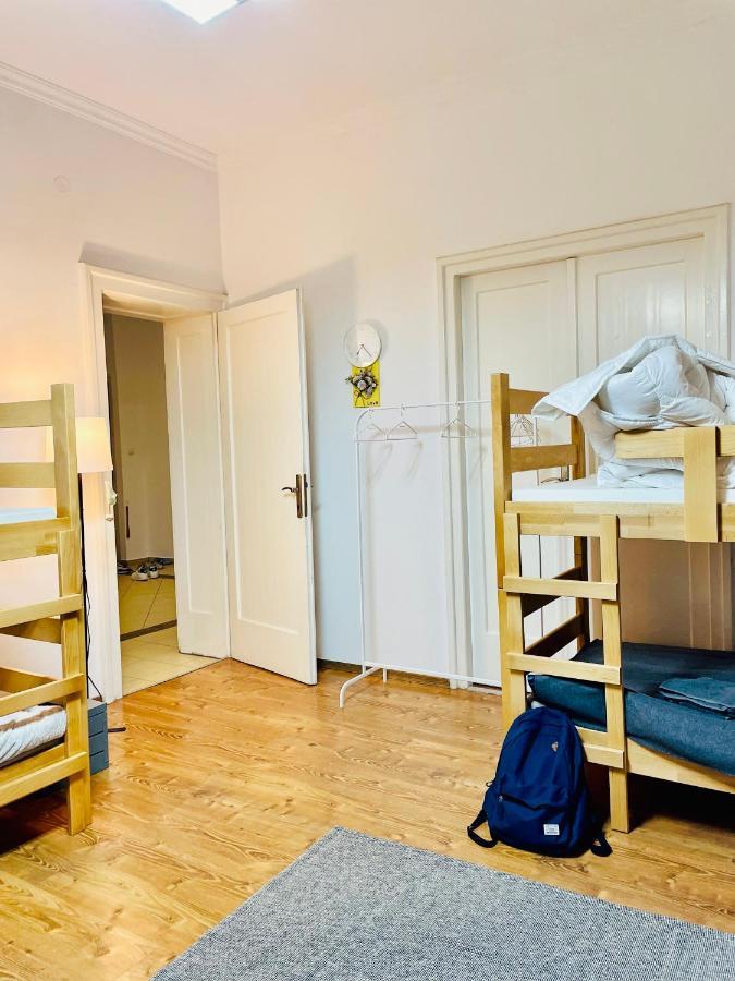 Hostel Stari Grad Нови-Сад Экстерьер фото